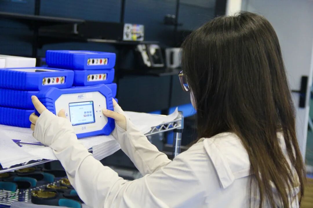 回路電阻測(cè)試儀使用現(xiàn)場(chǎng)